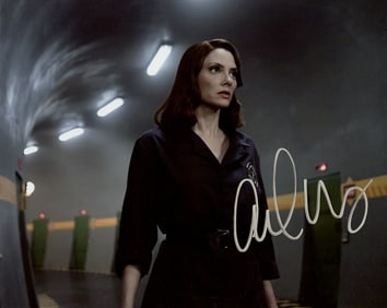 April Bowlby DOOM PATROL In Person Signed Photo