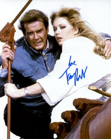 Tanya Roberts (1949-2021) JAMES BOND A VIEW TO A KILL In Person Signed Photo