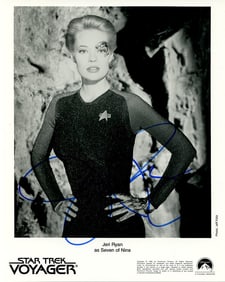 Jeri Ryan STAR TREK VOYAGER In Person Signed Photo