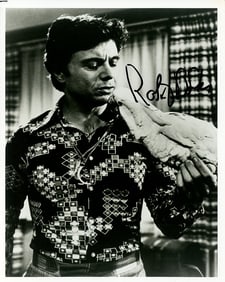 Robert Blake (1933-2023) BARETTA Signed Photo