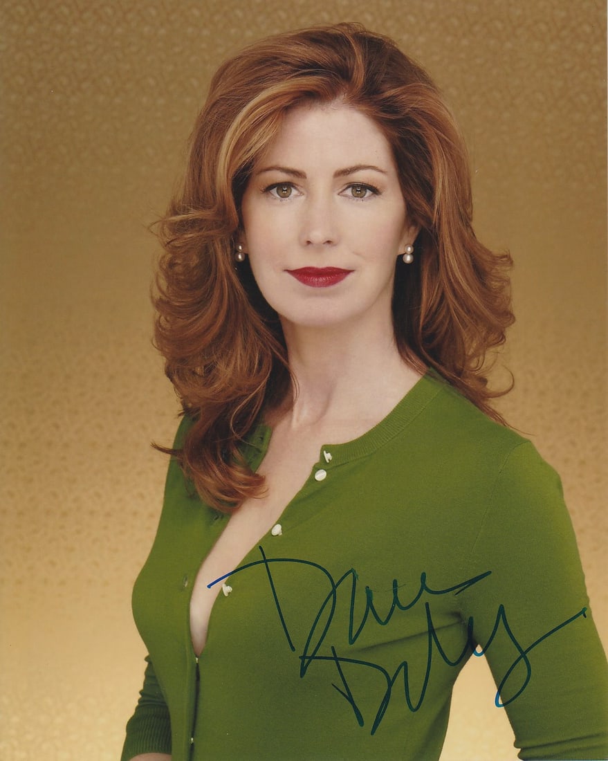 Dana Delaney CHINA BEACH / THE CODE In Person Signed Photo (1 of 1)