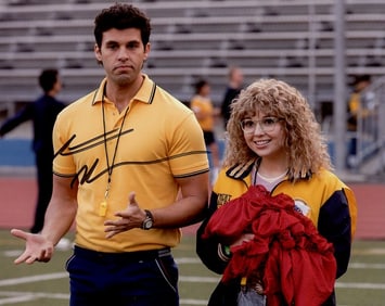 Steven Krueger YELLOWJACKETS In Person Signed Photo