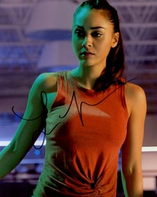 Lindsay Morgan THE 100 In Person Signed Photo