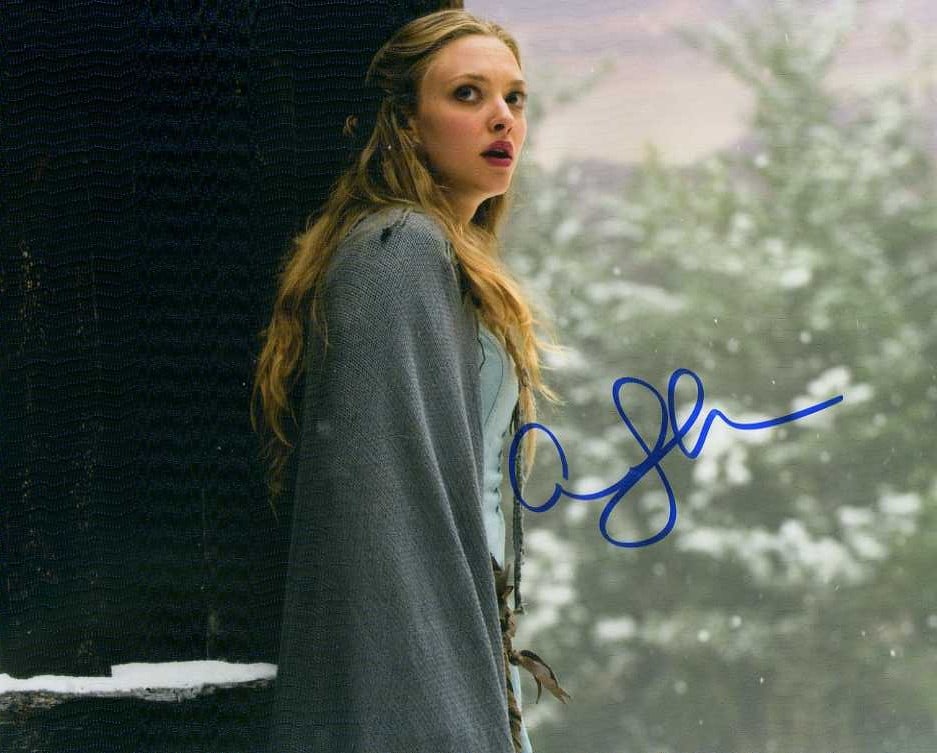 Amanda Seyfried RED RIDING HOOD In Person Signed Photo (1 of 1)
