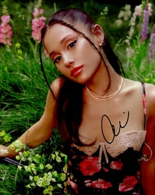 Ariana Grande MUSICIAN In Person Signed Photo