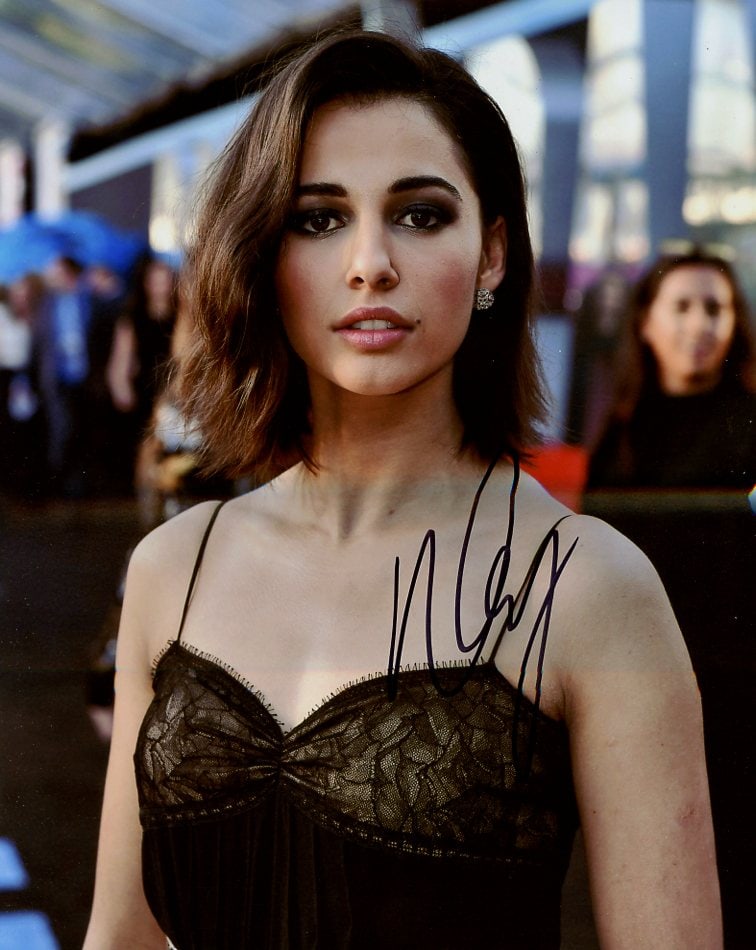 Naomi Scott GORGEOUS In Person Signed Photo (1 of 1)