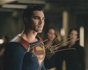 Tyler Hoechlin SUPERMAN & LOIS In Person Signed Photo