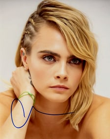 Cara Delevingne SUICIDE SQUAD / PAPER TOWNS In Person Signed Photo