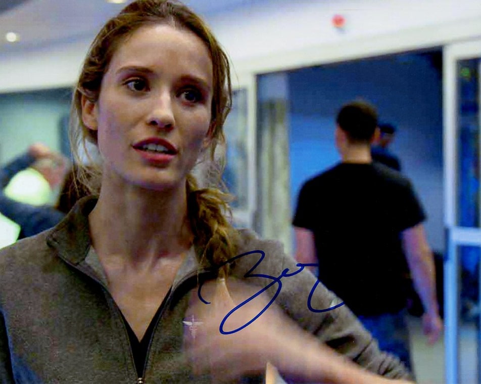 Norma Kuhling CHICAGO MED In Person Signed Photo (1 of 1)