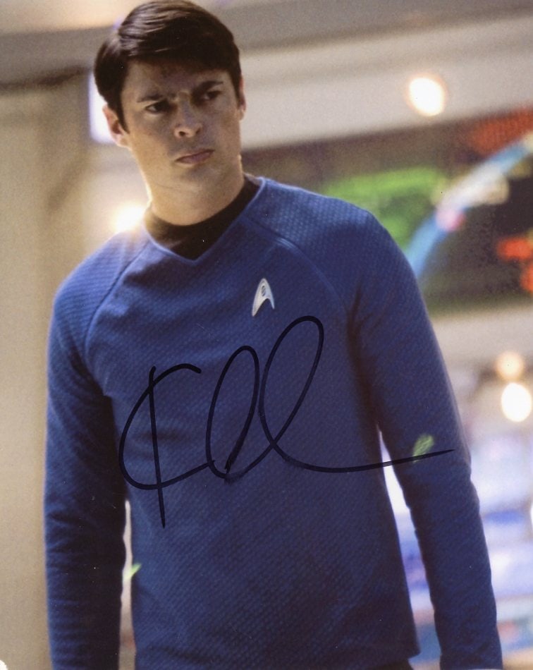 Karl Urban STAR TREK In Person Signed Photo (1 of 1)