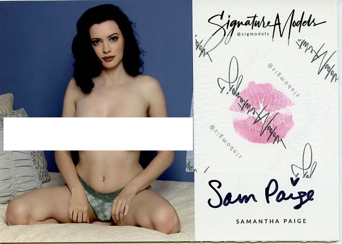 Samantha Paige SIGNATURE MODEL In Person Signed KISS CARD: Photo size is 5x7. PRIVATE SIGNING. Samantha Paige in person signed photo and kiss card. Smantha Paige is a popular signature model. 5x7 Color In Person signed very sexy portrait. She added a lip prin