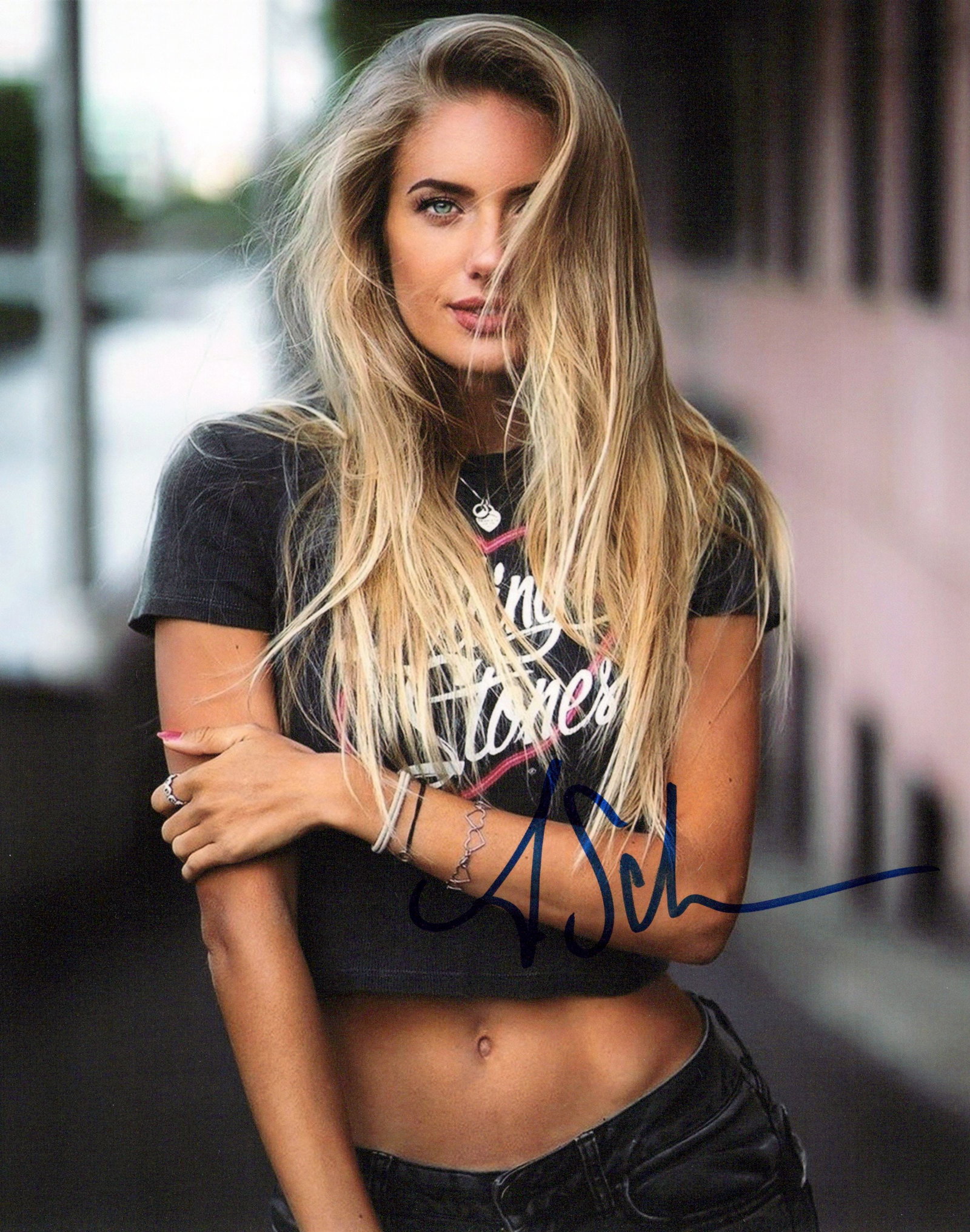 Alica Schmidt (German) RUNNER / TRACK & FIELD In Person Signed Photo: Photo size is 8x10. Alica Schmidt stunning in person signed photo. Alica Schmidt is a German runner. She was part of the national team that came second in the 4 × 400 metres relay event at the 2017 E