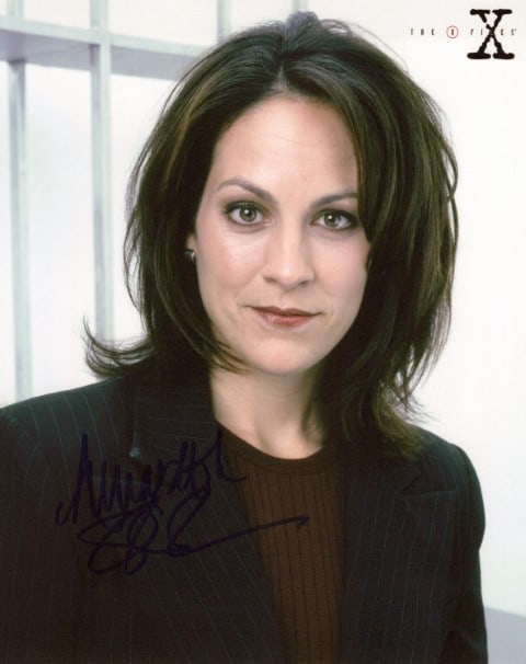 Annabeth Gish X-FILES In Person Signed Photo (1 of 1)