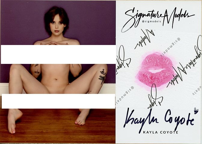 Kayla Coyote PLAYBOY KISS CARD In Person Signed Photo: Photo size is 5x7. PRIVATE SIGNING. Kayla Coyote in person signed photo and kiss card. Playboy Cybergirl. 5x7 Color In Person signed very sexy portrait. She added a lip print. This item was signed at 