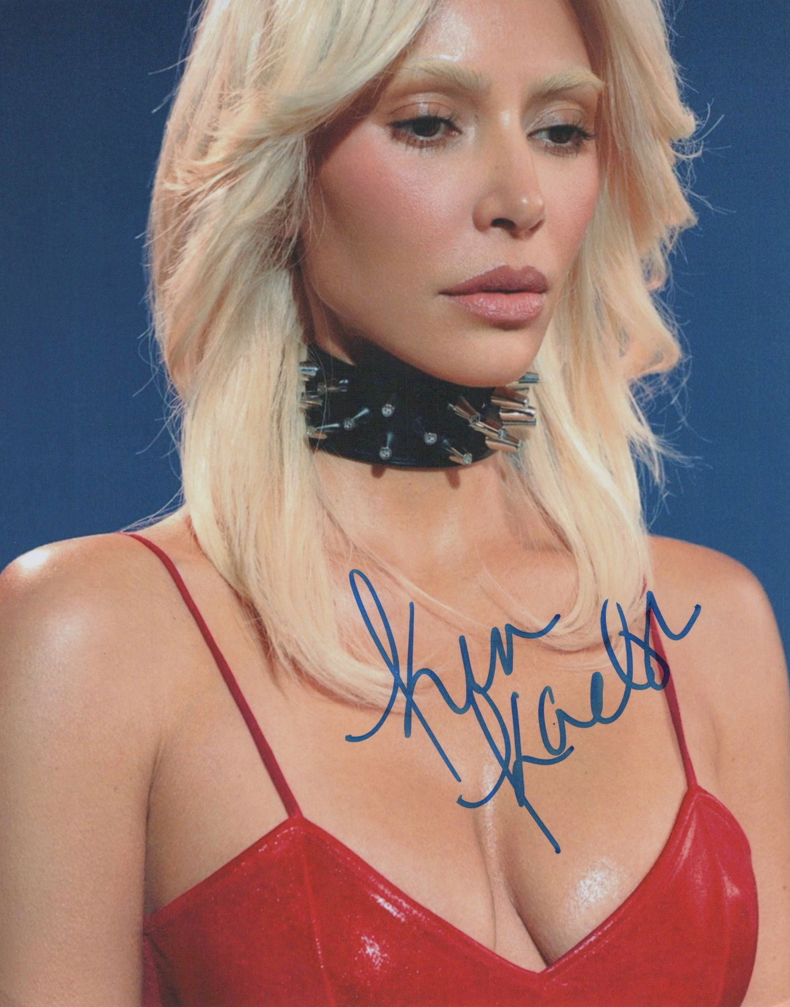 Kim Kardashian SEXY / YOUNG In Person Signed Photo (1 of 1)