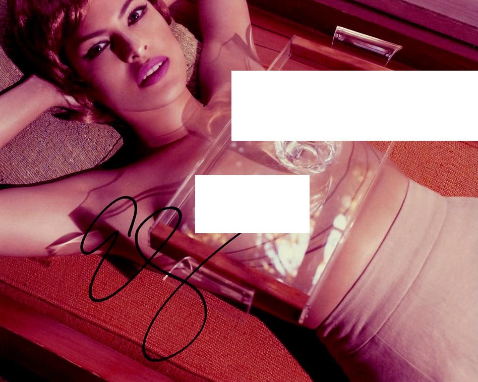 Eva Mendes HITCH / SEXY In Person Signed Photo (1 of 1)