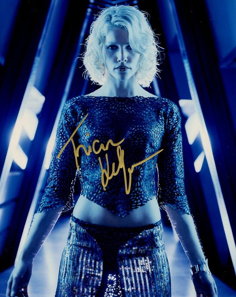 Tricia Helfer BATTLESTAR GALACTICA In Person Signed Photo (1 of 1)