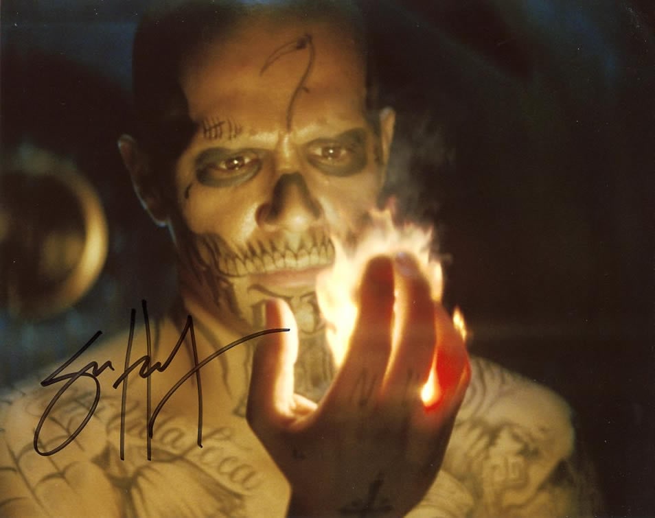 Jay Hernandez SUICIDE SQUAD In Person Signed Photo: Photo size is 8x10. Jay Hernandez - In person signed autographed photo from the movie SUICIDE SQUAD. Jay Hernandez as the character Diablo.