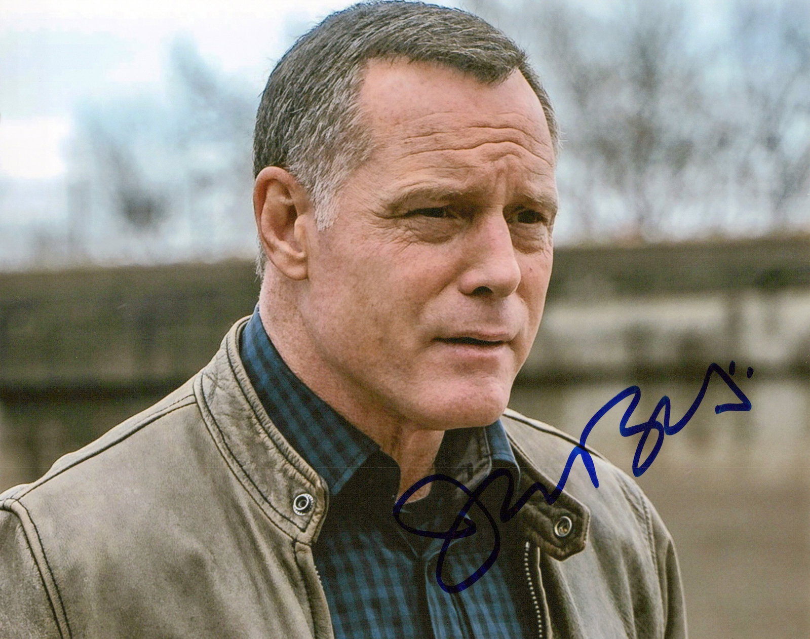 Jason Beghe CHICAGO PD In Person Signed Photo: Photo size is 8x10. Jason Beghe in person signed photo from the TV series CHICAGO PD. Jason Beghe as the character Hank Voigt.