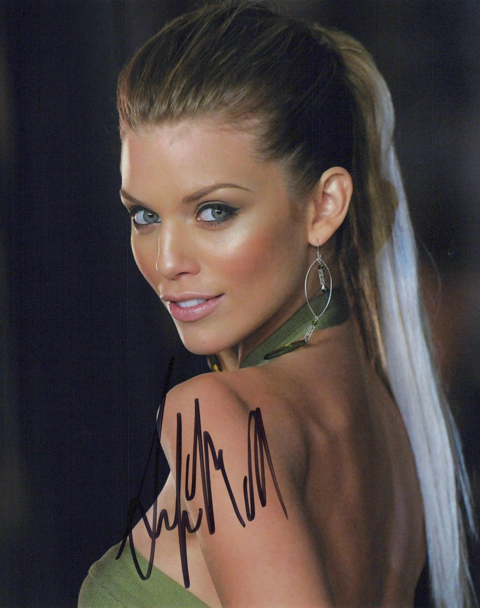 Anna Lynn McCord TRANSPORTER / SCORNED In Person Signed Photo: Photo size is 8x10. Anna Lynn McCord in person signed photo. AnnaLynne McCord has done such TV and movies as DAYS OF OUR LIVES, SCORNED, and TRANSPORTER 2