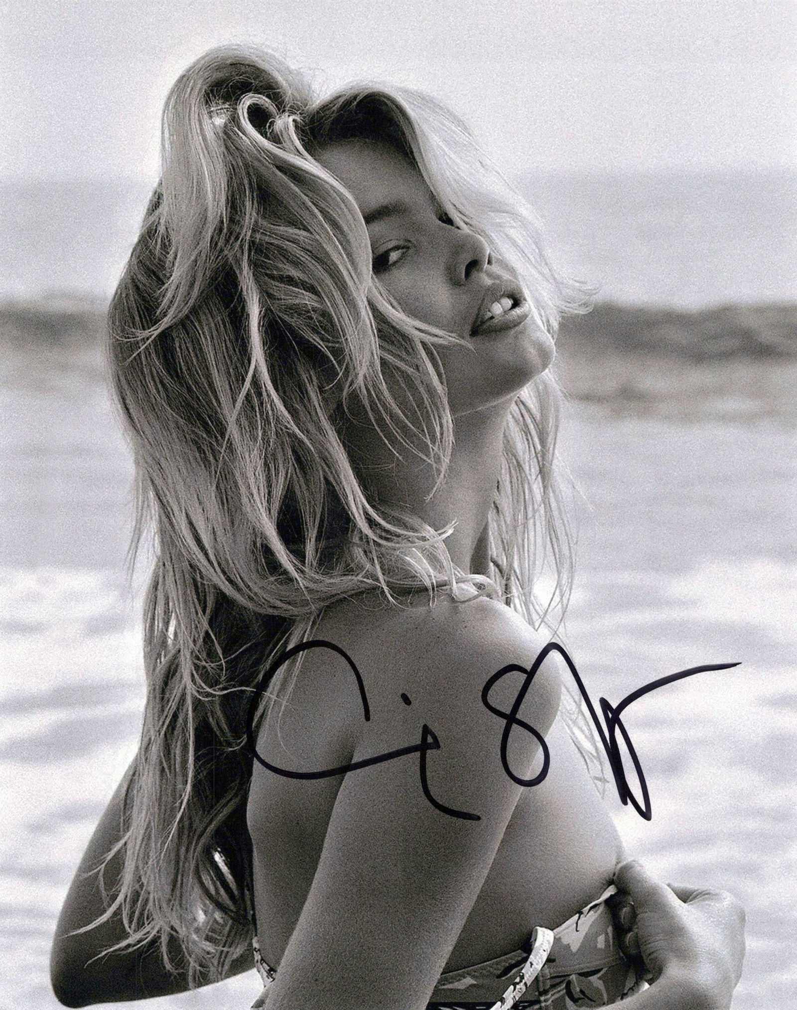 Claudia Schiffer SUPERMODEL In Person Signed Photo (1 of 1)