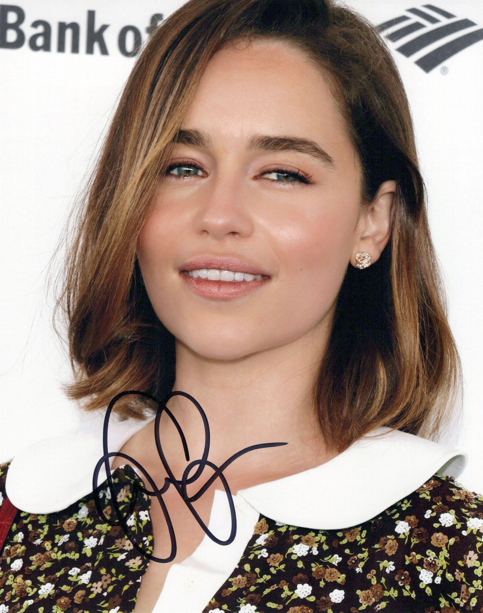 Emilia Clarke STUNNING / GORGEOUS In Person Signed Photo (1 of 1)