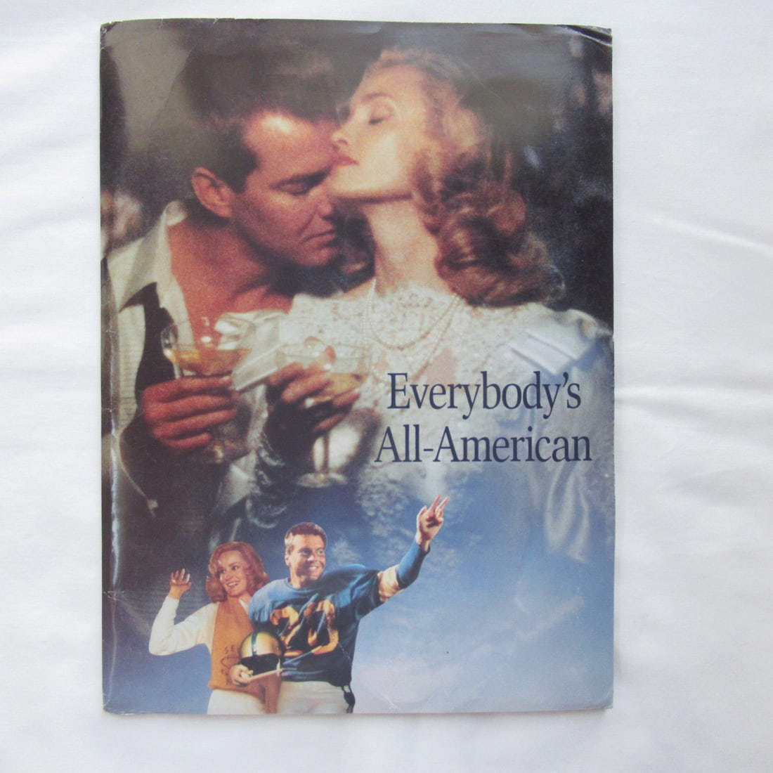 Everybody's All American Press (Geena Davis, john Goodman, Dennis Quaid): This kit includes (11) 8x10 photographs. Press release about the film, synopsis of the film, a credits listing, and professional biographies on principle performers and crew members.. WHAT IS A PRESS