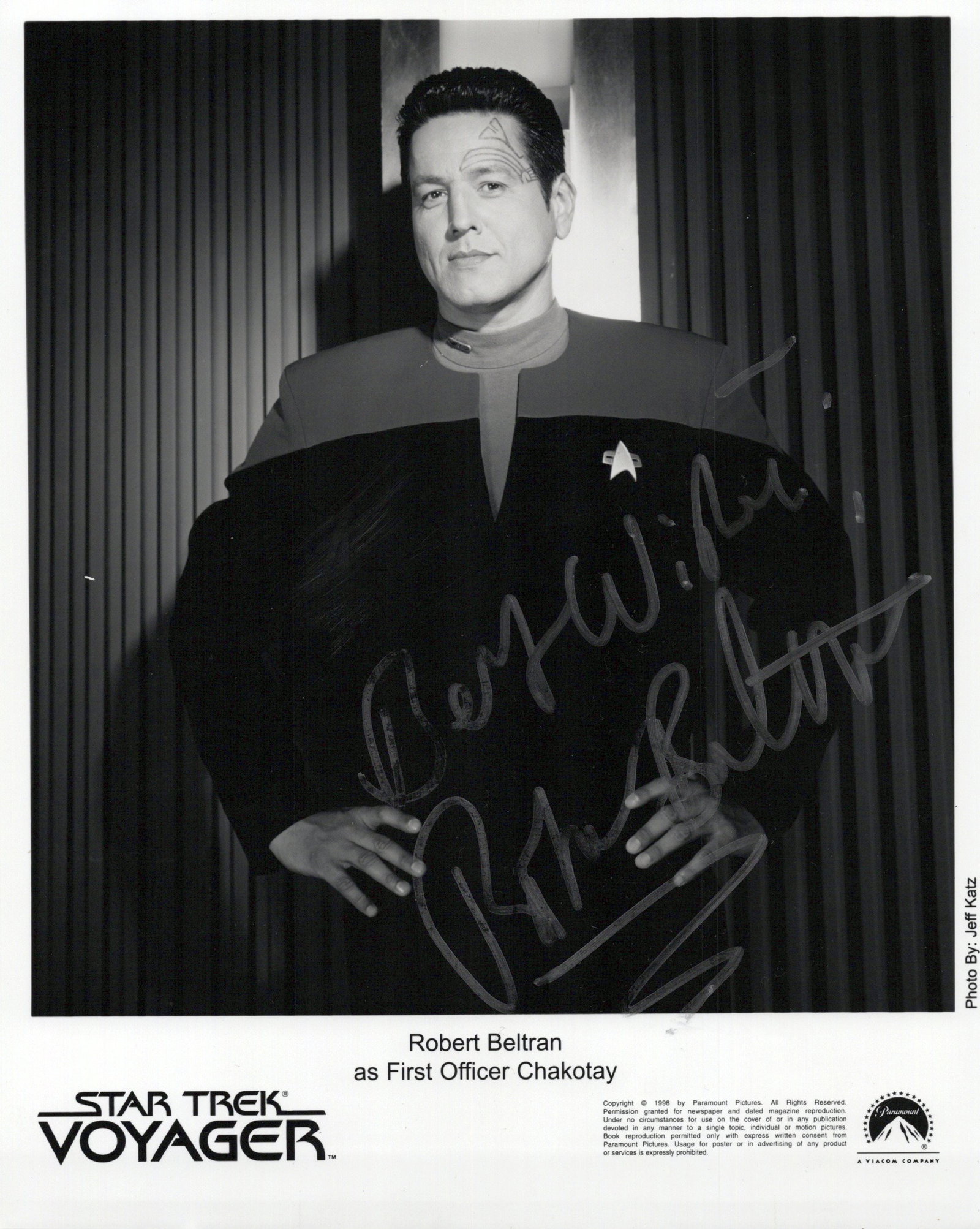 Robert Beltran STAR TREK VOYAGER In Person Signed Photo: Photo size is 8x10. Robert Beltran in person signed photo from the TV series STAR TREK VOYAGER. Robert Beltran as the character First Officer Chakotay.