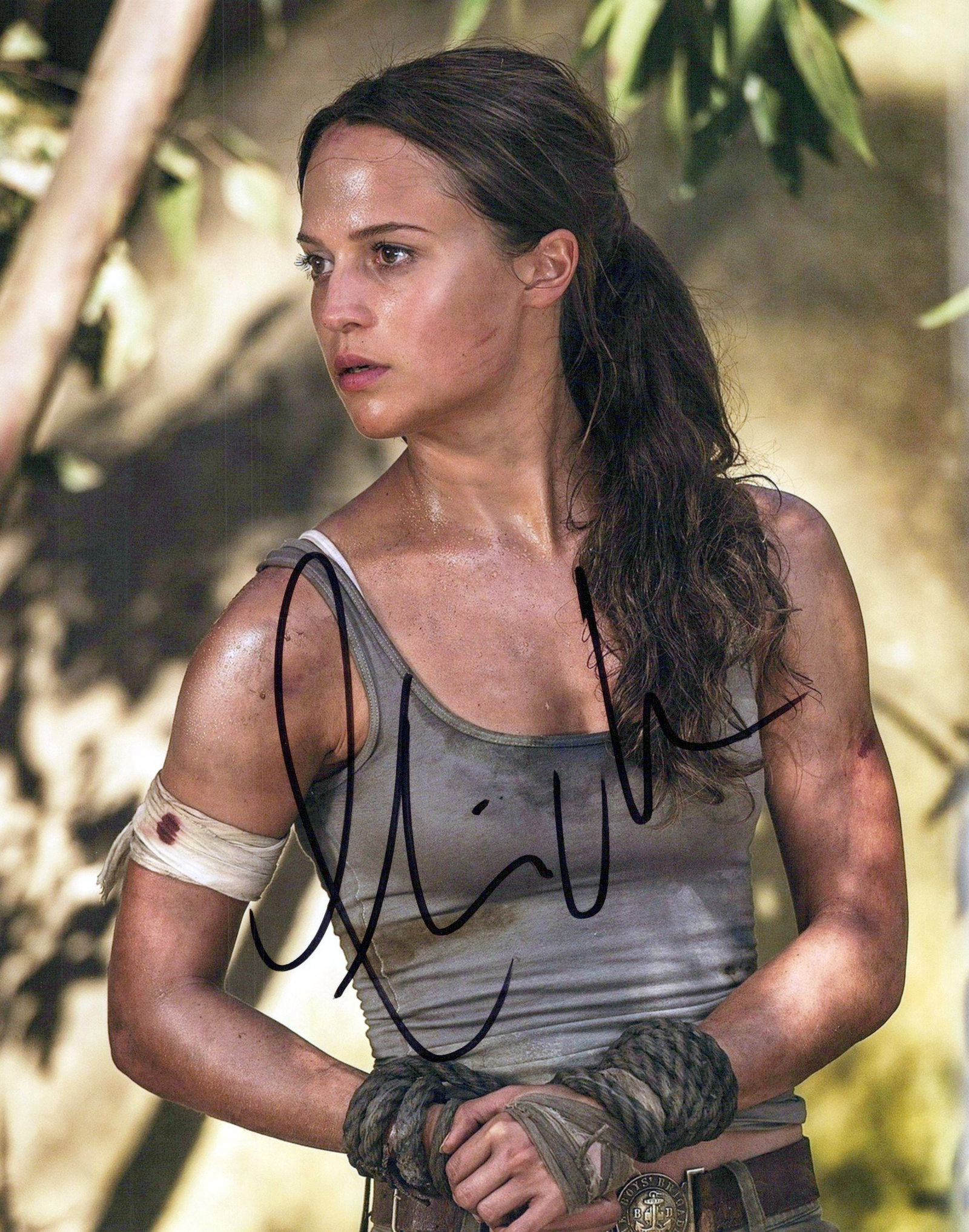 Alicia Vikander TOMB RAIDER In Person Signeded Photo (1 of 1)