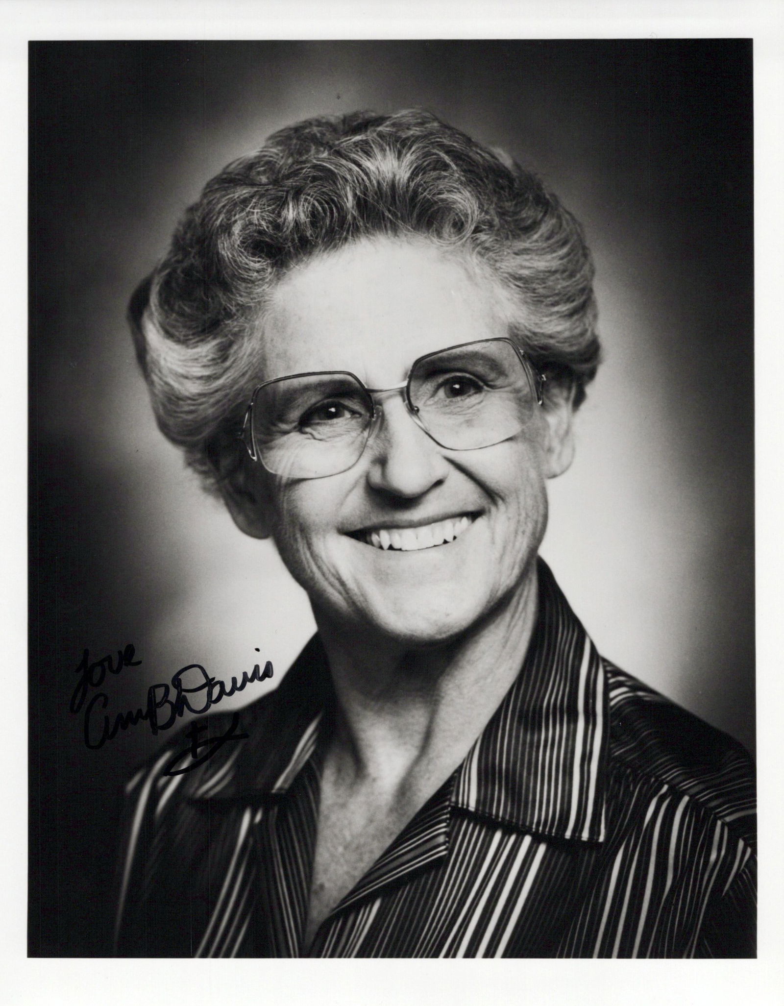 Ann B Davis (1926-2014) BRADY BUNCH Signed Photo (1 of 1)