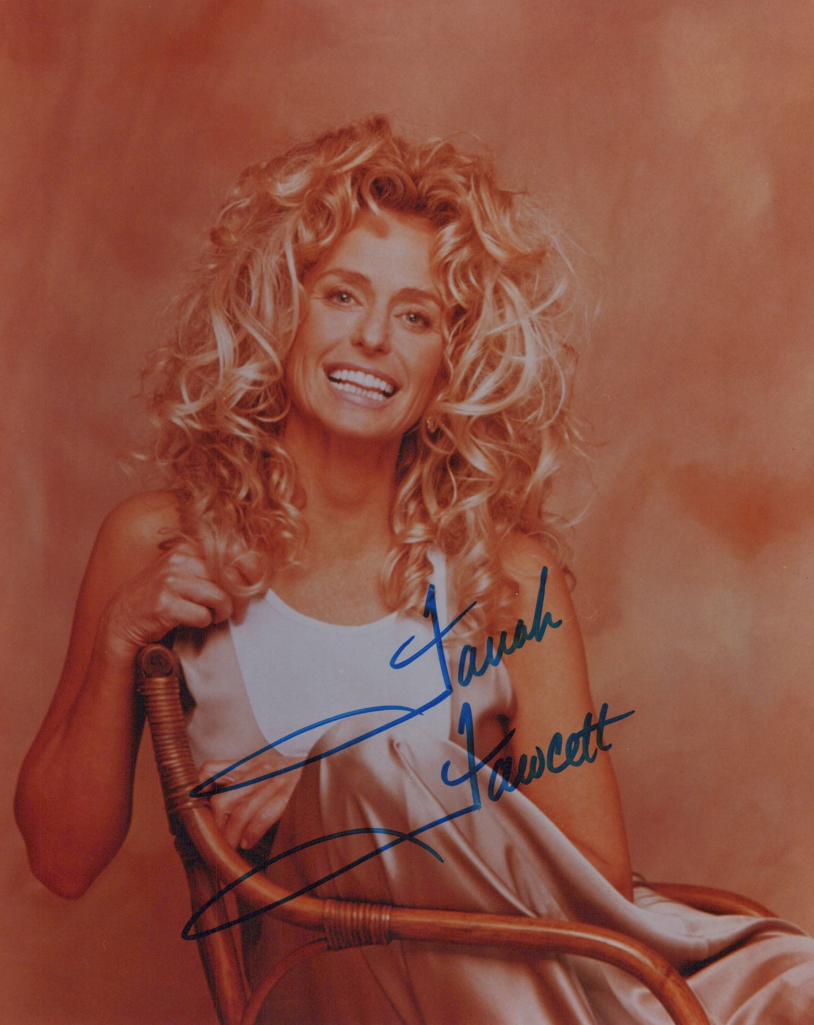 Farrah Fawcett (1947-2009) GORGEOUS / CHARLIE'S ANGELS In Person Signed Photo (1 of 1)
