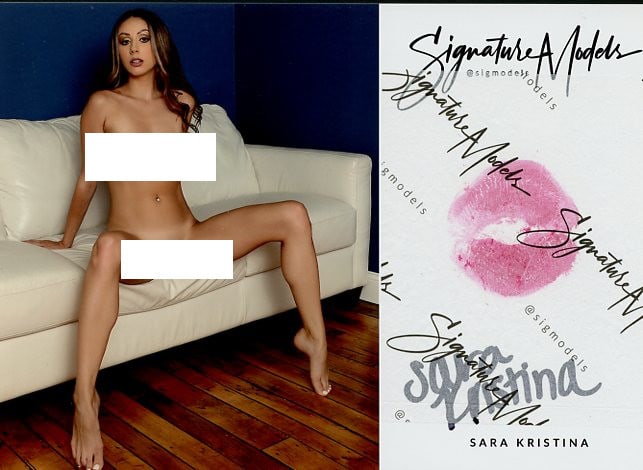 Sara Kristina LIP PRINT PLAYBOY KISS CARD In Person Signed Photo (1 of 1)