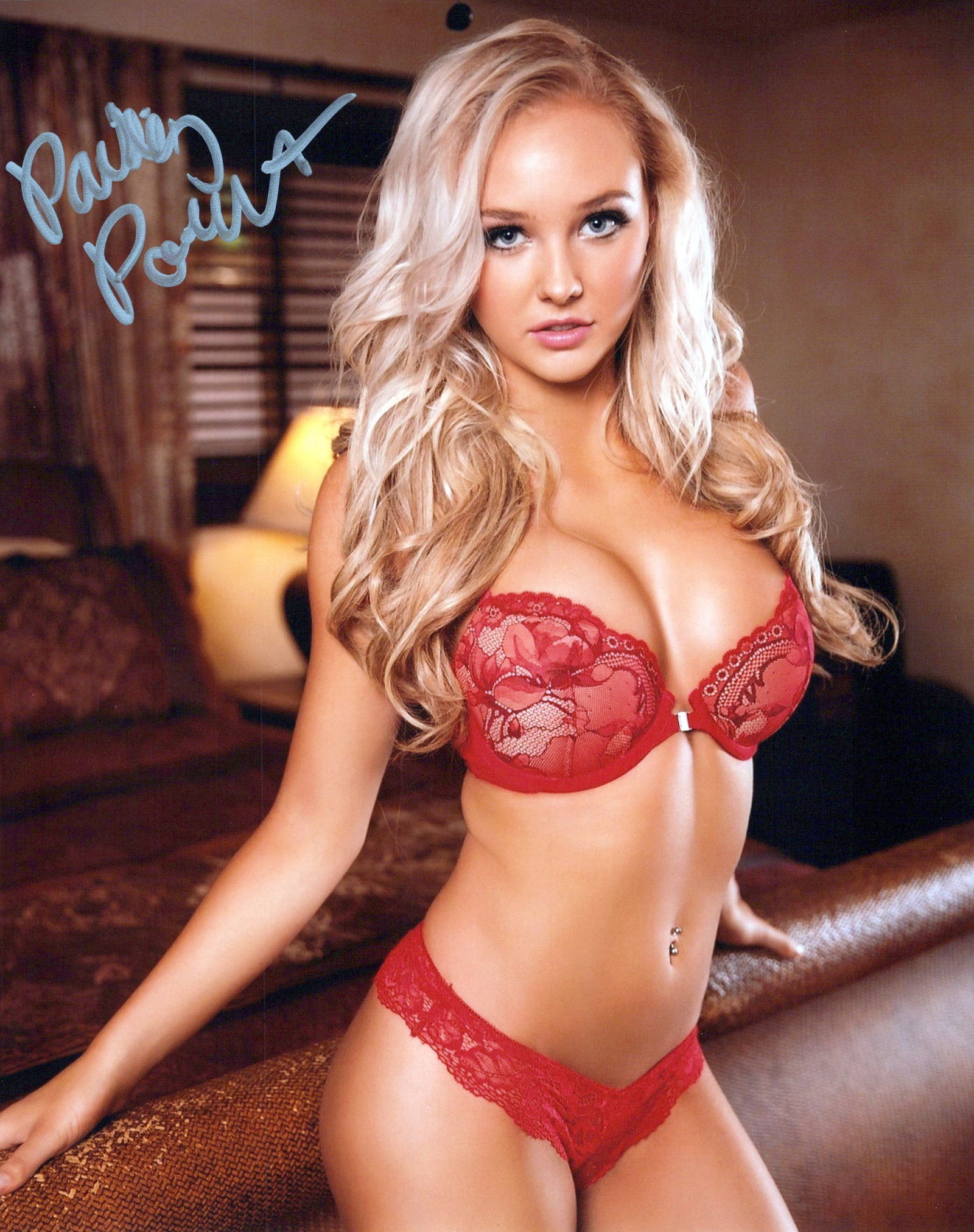 Paisley Porter ADULT In Person Signed Photo (1 of 1)