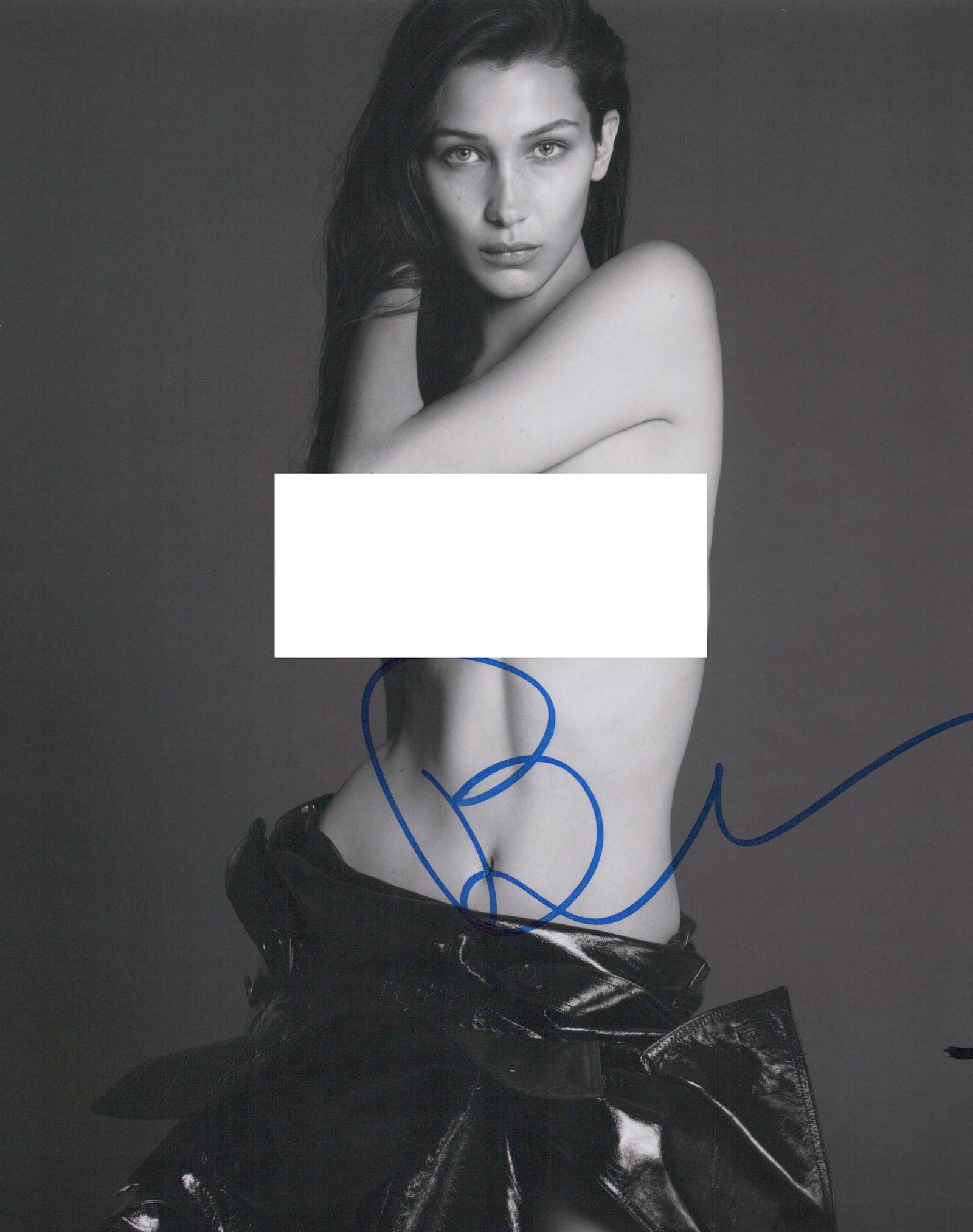 Bella Hadid MODEL In Person Signed Photo: Photo size is 8x10. Bella Hadid in person signed autographed photo. Isabella Hadid is an American model. In 2016, she was voted "Model of the Year" by industry professionals for Models.com.