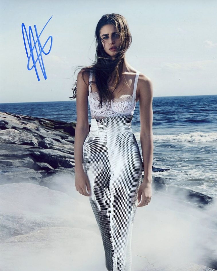 Taylor Hill VICTORIA SECRETS In Person Signed Photo (1 of 1)