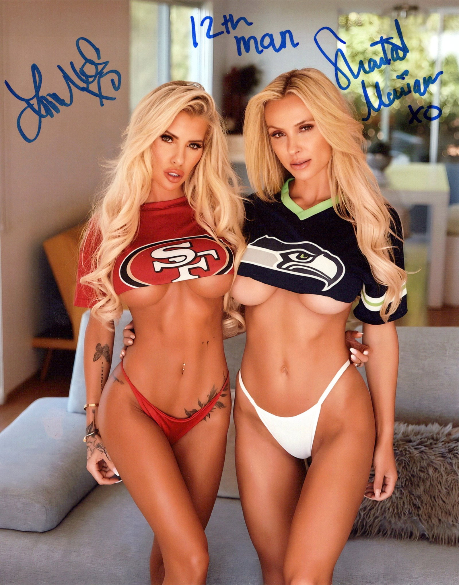 Lynnie Marie / Shantel Monique PLAYBOY MODEL In Person Signed Photo: Photo size is 8x10. PRIVATE SIGNING. Shantel Monique in person signed photo. Playboy Playmate of the Month May 2014. Lynnie Marie in person signed photo. Lynnie Marie is a Published Model, Content Cre