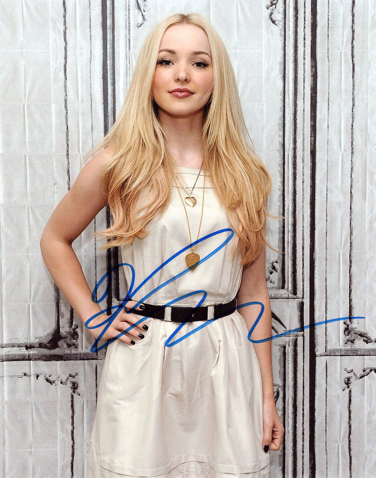 Dove Cameron LIV & MADDIE In Person Signed Photo: Photo size is 8x10. Dove Cameron in person signed autographed photo from the TV series LIV & MADDIE. Dove Cameron as the character Liv & Maddie Rooney