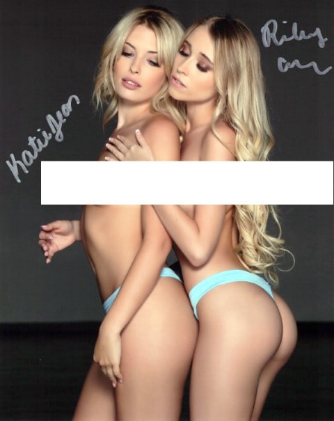 Katie Jean / Riley Anne PLAYBOY In Person Signed Photo: Photo size is 8x10. PRIVATE SIGNING. Katie Jean / Riley Anne are both Playboy playmates. This item was signed at an exclusive photo shoot and signing on July 13, 2017.