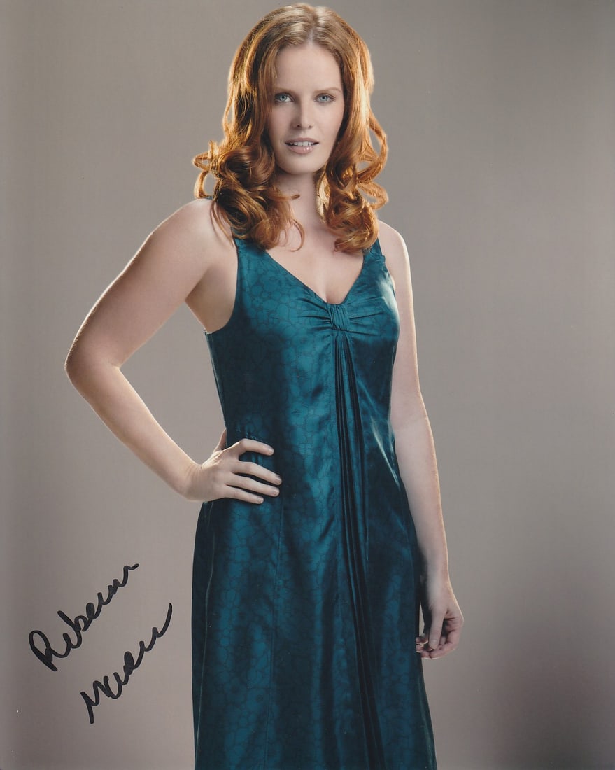 Rebecca Mader ONCE UPON A TIME In Person Signed Photo (1 of 1)