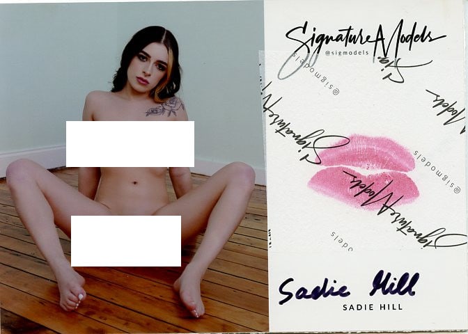 Sadie Hill LIP PRINT KISS CARD In Person Signed Photo: Photo Size is 5x7. PRIVATE SIGNING. Sadie HIll in person signed Signature Model. 5x7 Color In Person signed very sexy NUDE portrait. She added a lip print. This item was signed at an EXCLUSIVE signing