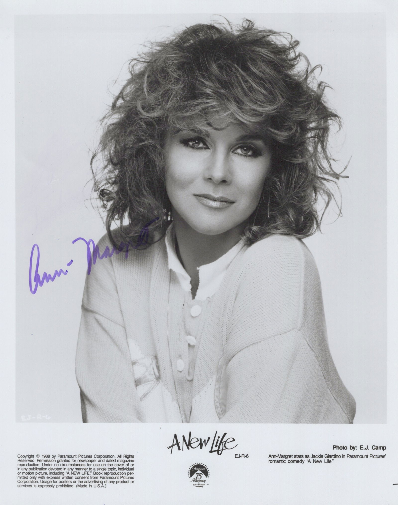 Ann Margaret A NEW LIFE In Person Signed Photo (1 of 1)