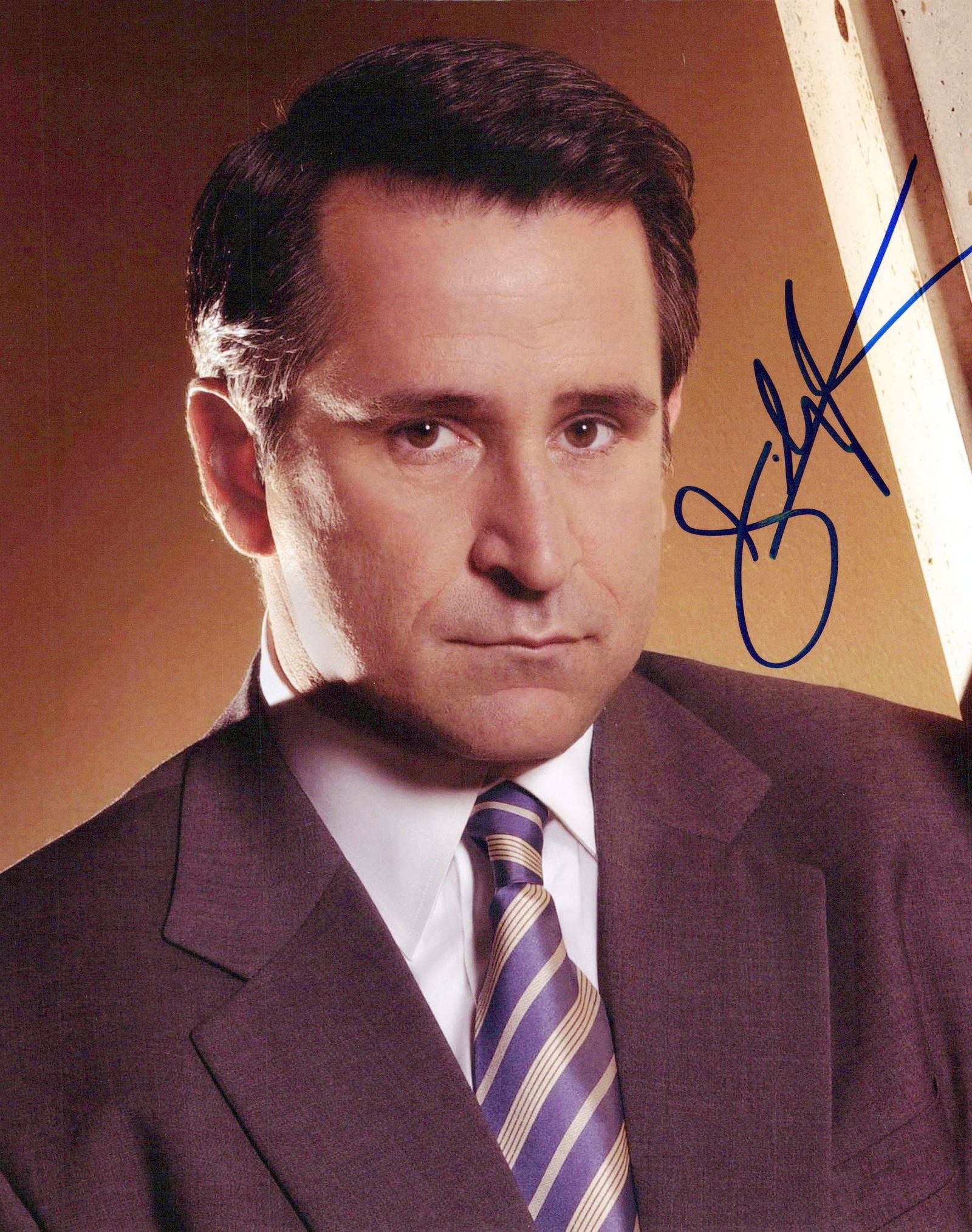 Anthony LaPaglia WITHOUT A TRACE In Person Signed Photo (1 of 1)
