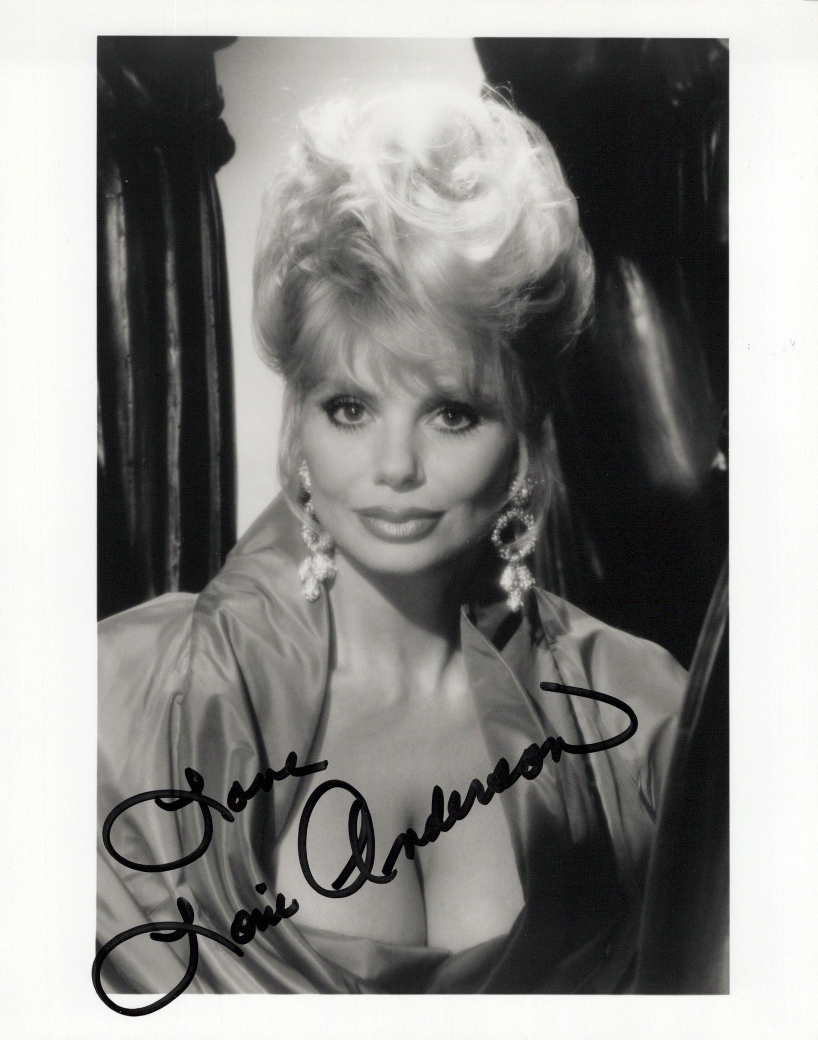 Loni Anderson (1945-2025) BEAUTIFUL In Person Signed Photo (1 of 1)