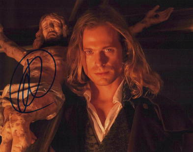 Sam Reid INTERVIEW WT VAMPIRE In Person Signed Photo: Photo size is 8x10. Sam Reid in person signed photo from the TV series INTERVIEW WITH THE VAMPIRE. Sam Reid as the character Lestat de Lioncourt