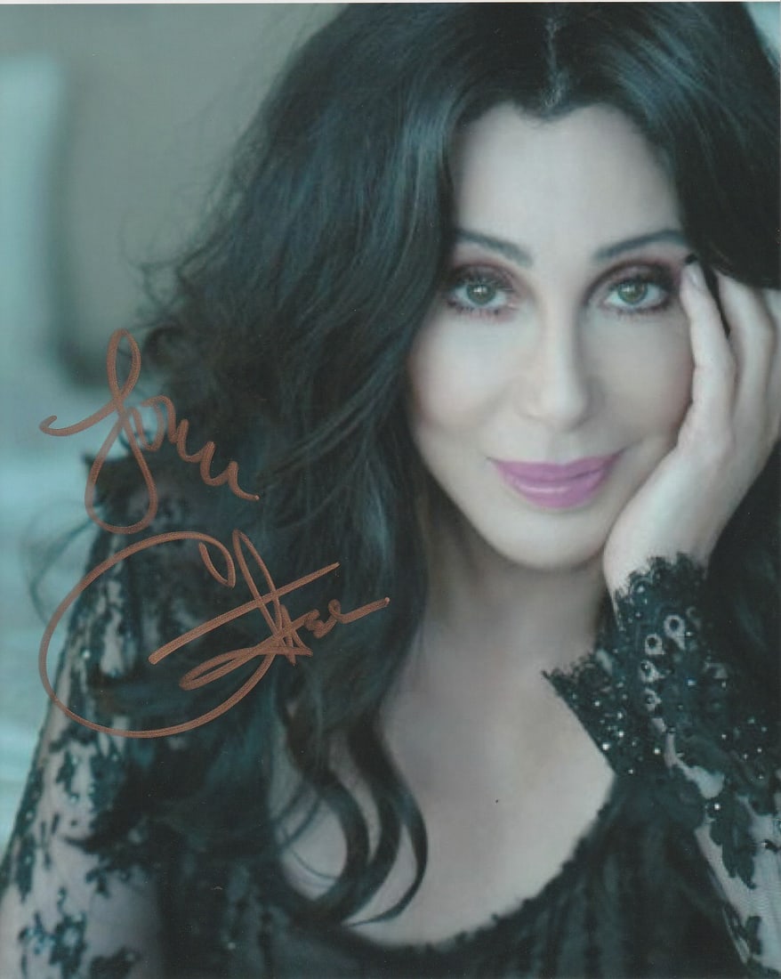 Cher SINGER / ACTRESS In Person Signed Photo (1 of 1)