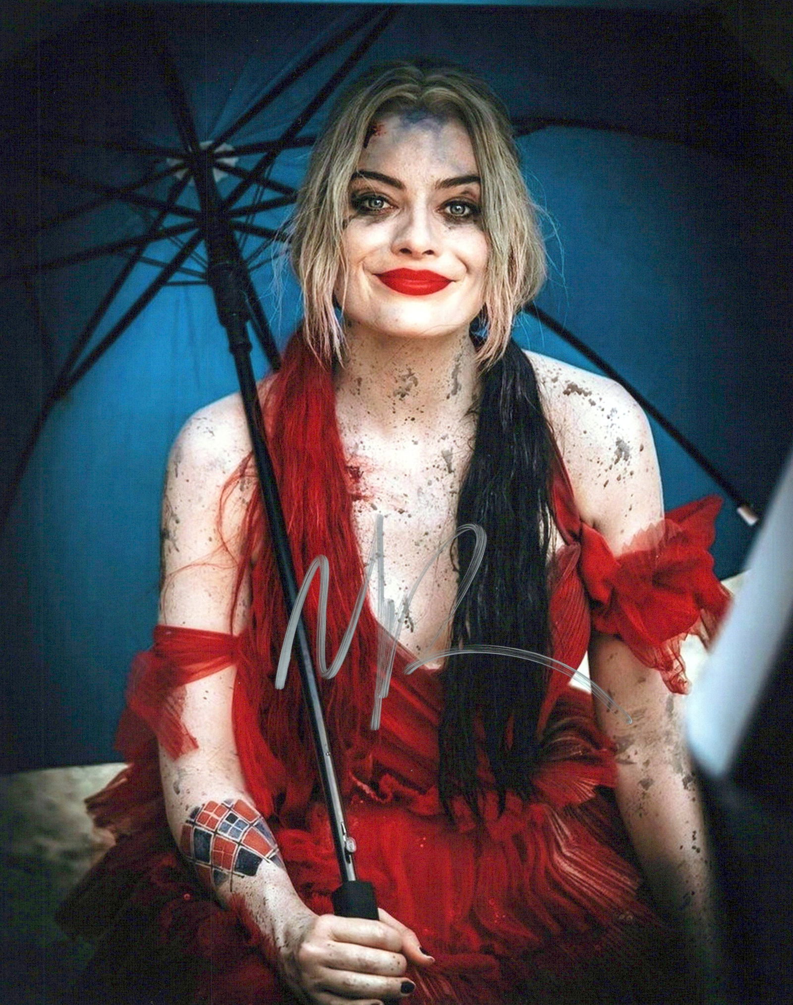 Margot Robbie SUICIDE SQUAD In Person Signed Photo (1 of 1)