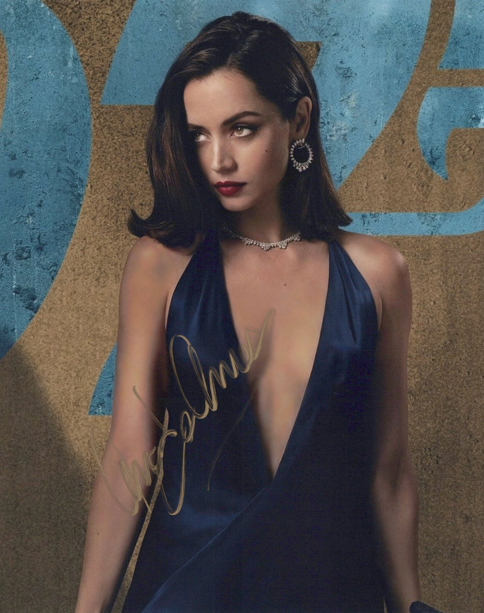 Ana de Armas (James Bond) NO TIME TO DIE In Person Signed Photo: Photo size is 8x10. Ana de Armasin person signed photo from the James Bond movie NO TIME TO DIE. Ana de Armas as the character Paloma.