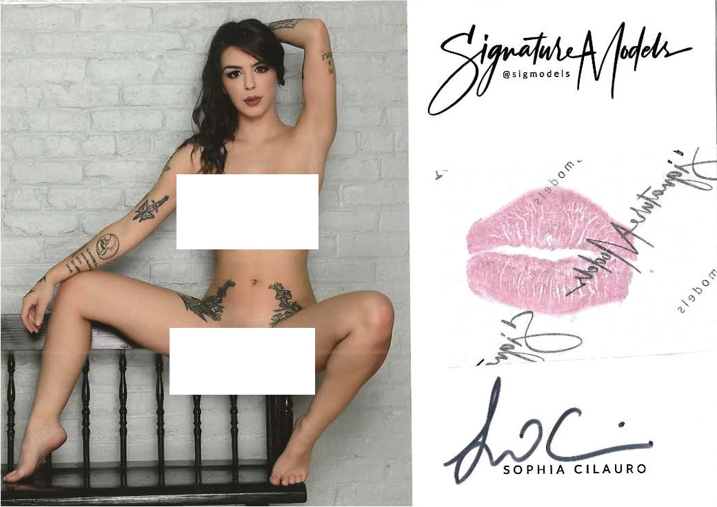Sophia Cilauro LIP PRINT KISS CARD In Person Signed Photo: Photo size is 5x7. PRIVATE SIGNING. Sophia Cilauro in person signed photo and kiss card. Sophia Cilauro is a popular signature model. 5x7 Color In Person Signeded very sexy portrait. She added a lip p