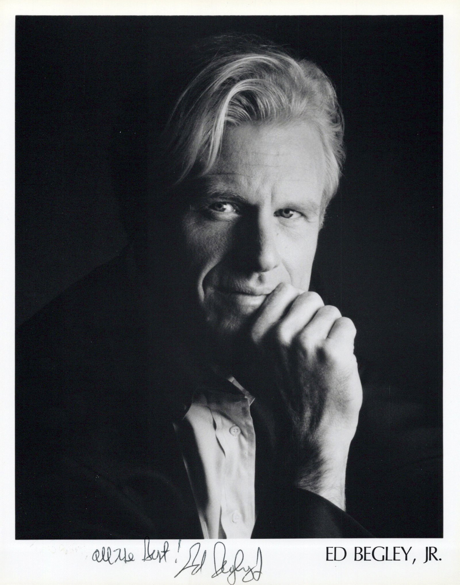 Ed Beagley Jr YOUNG SHELDON / St ELSEWHERE In Person Signed Photo: Photo size is 8x10. Ed Beagley Jr in person signed photo. Ed Beagley Jr has done such television as YOUNG SHELDON, ST. ELSEWHERE and PINEAPPLE EXPRESS