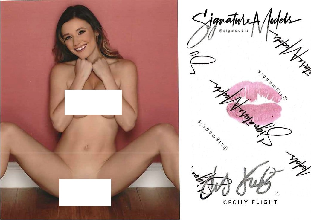 Cecily Flight LIP PRINT KISS CARD In Person Signed Photo: Photo size is 5x7. PRIVATE SIGNING. Cecily Flight in person signed photo and kiss card. 5x7 Color In Person signed very sexy portrait. She added a lip print. This item was signed at an EXCLUSIVE signi